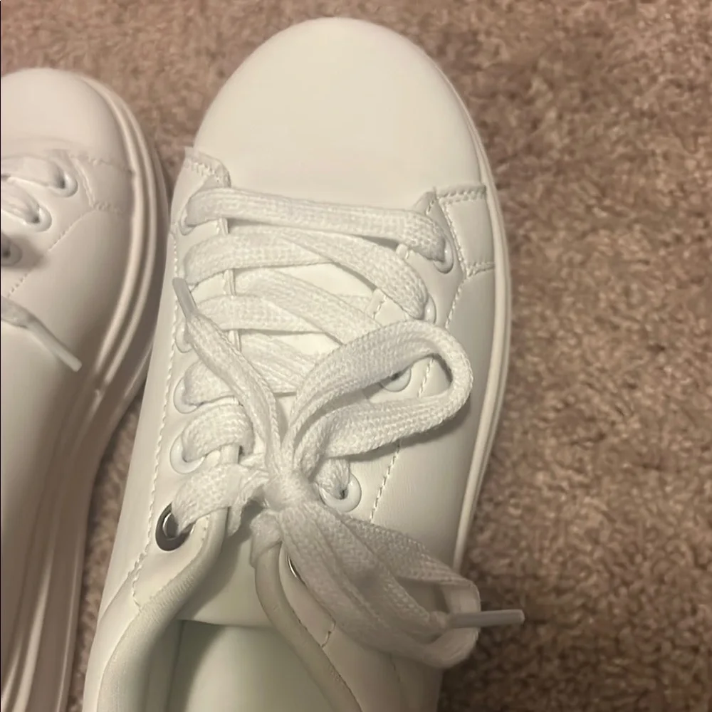 A New Day Women's White Platform Sneakers - Picture 4 of 5